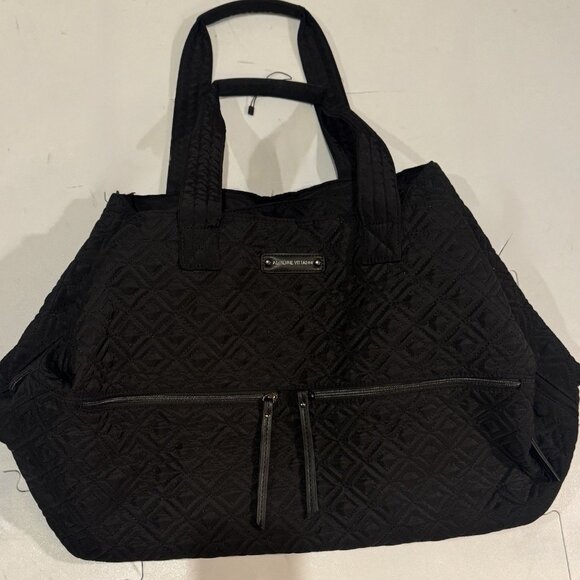 Adrienne Vittadini XL Quilted Duffel Bag - Stylish Travel Essential - Picture 1 of 6